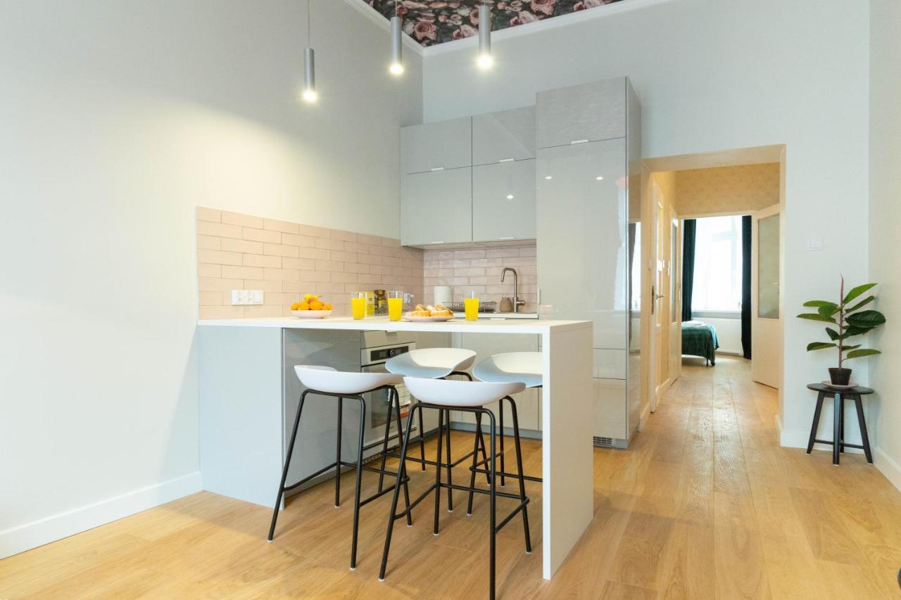 Glamorous And Brand New 2 Bedroom 크라쿠프 외부 사진