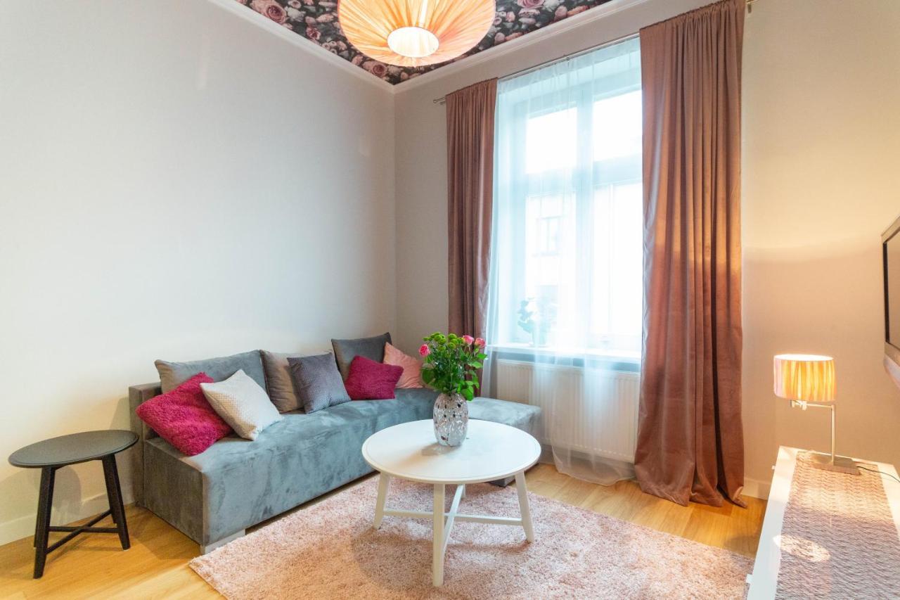 Glamorous And Brand New 2 Bedroom 크라쿠프 외부 사진